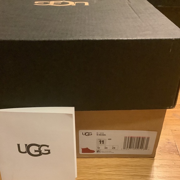 Mens Red UGG Suede Chukka Boots Size 11 - Picture 15 of 15